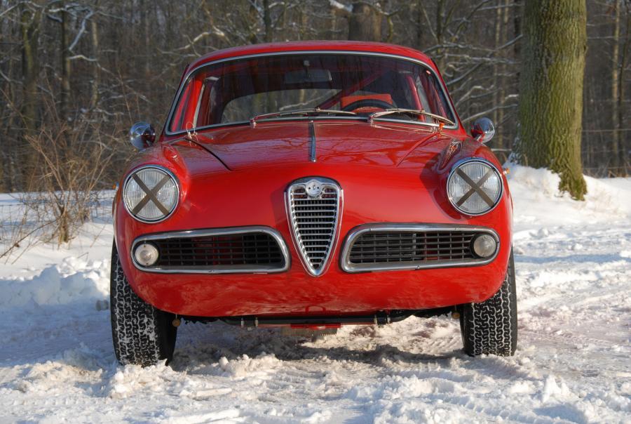 Alfa Romeo Giulia Sprint Coupe 1964 года  (фото 2 из 4)